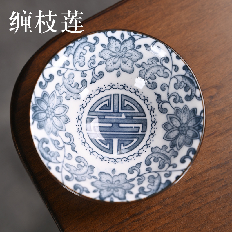 お茶の杯の陶磁器の単一の青花の磁器の杯の小さいサイズだけの工夫の3才のコップの主人の杯の卸売りは送ります。|undefined