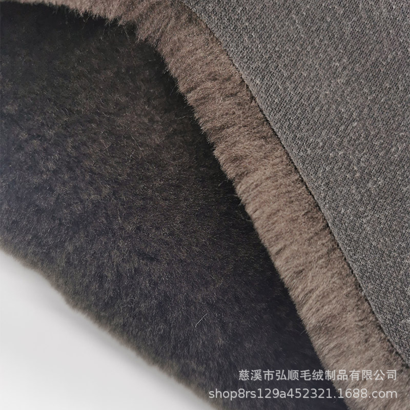 厂家供应 平剪绒 圣诞帽子宠物用品猫架柜台桌垫布料汽车坐垫