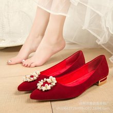 中式平底婚鞋2021年新款平跟酒紅色秀禾鞋孕婦新娘鞋女絨面單鞋