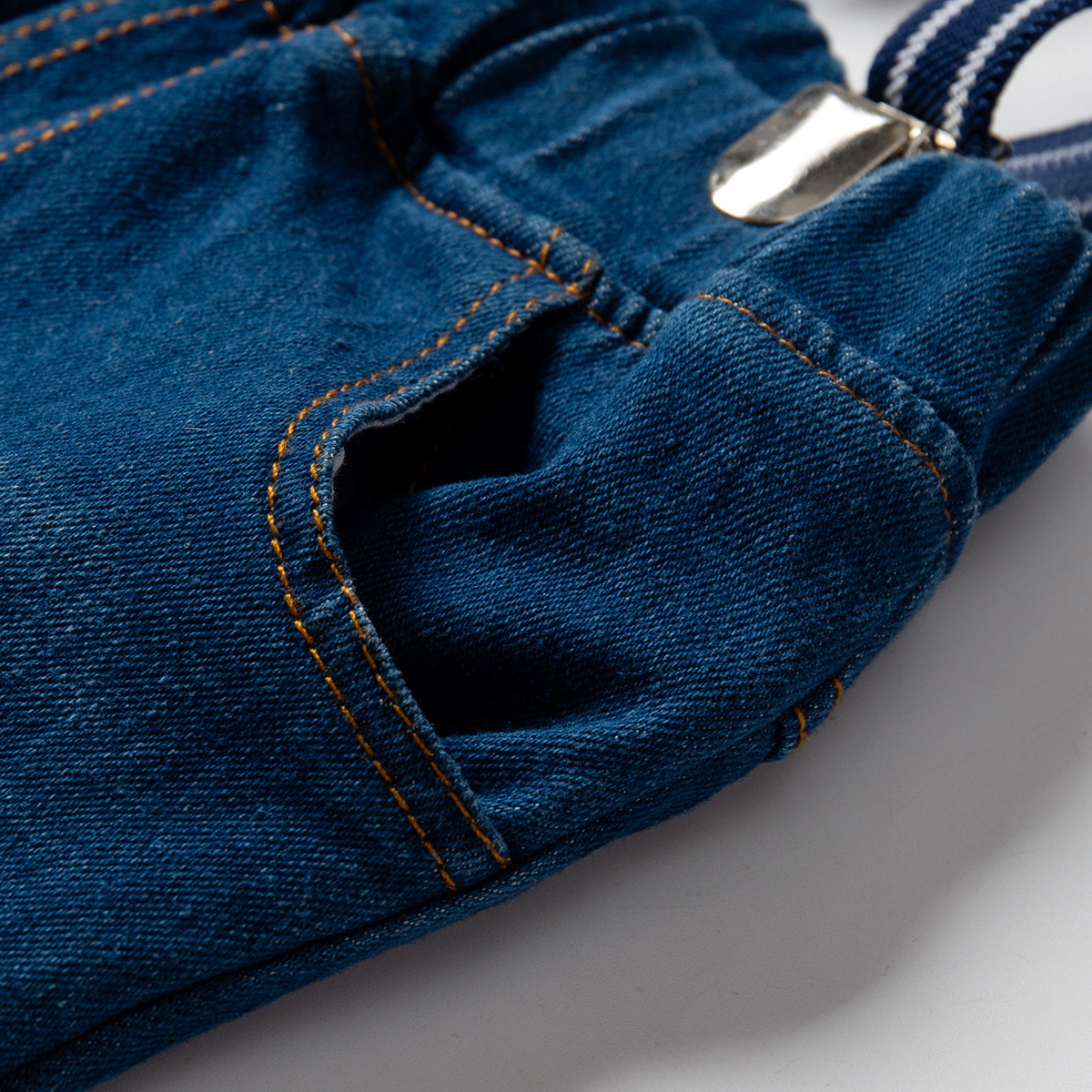 Farblich Abgestimmte Langarmpullover Aus Stretch-jeans Zweiteilig display picture 6