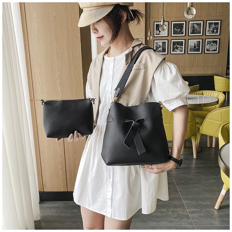 Fashion Simple Shoulder Bag display picture 8