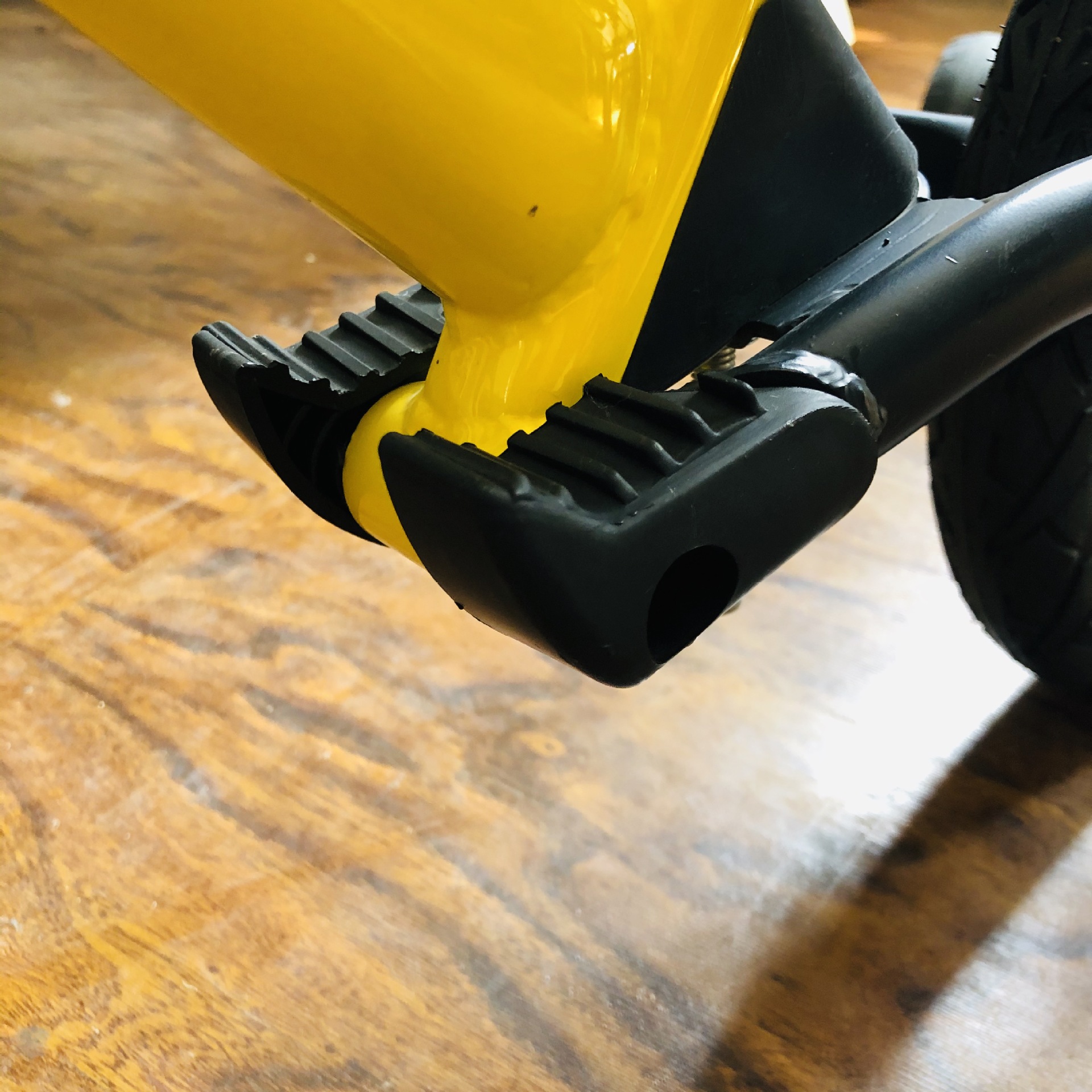 平衡车猎豹脚踏蝴蝶脚踏款式多多精致脚踏轮毂停车架