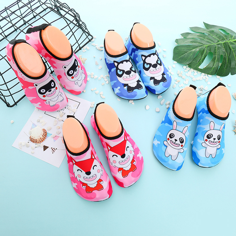 壹件代發兒童拖鞋夏男女童防滑軟底防滑大小童涼拖浴室遊泳沙灘鞋