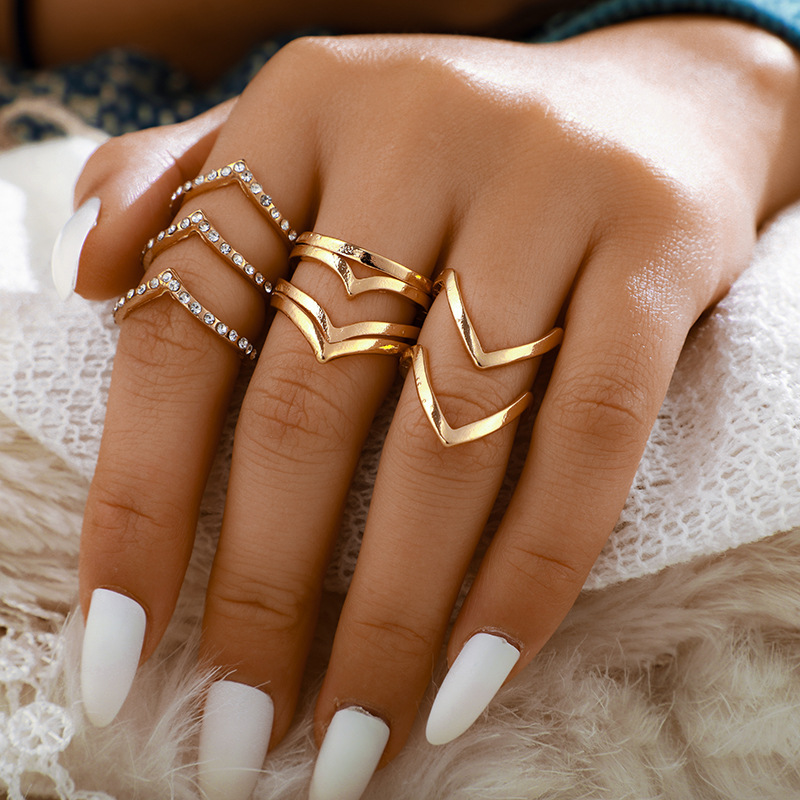 Fashion New Golden Ring 5-piece Set Simple Style Fashion Retro Geometric Ring Set display picture 3