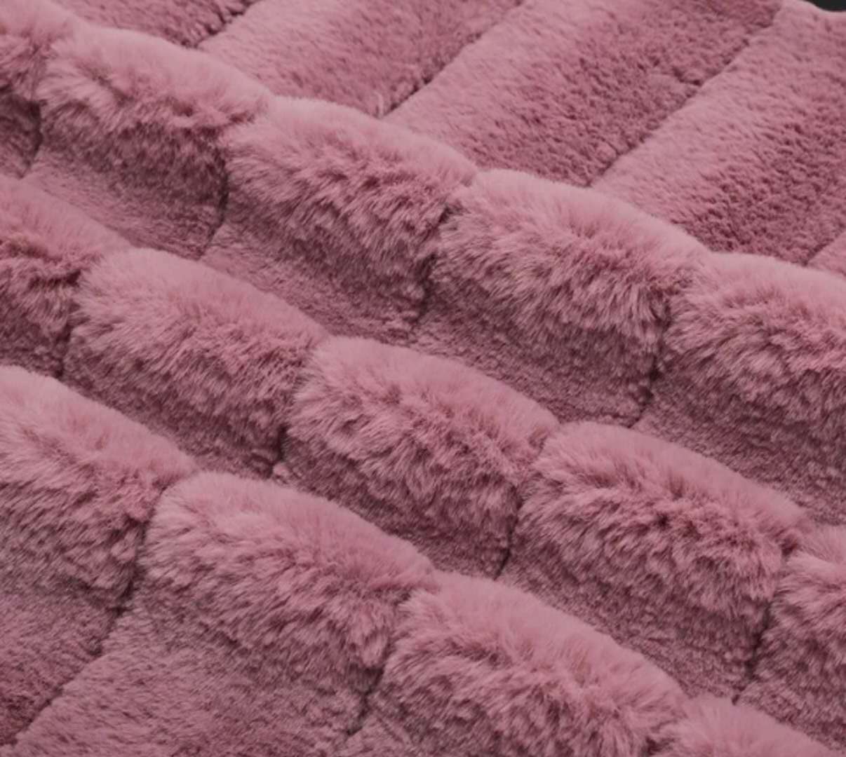 现货供应厂家直销 兔毛抽条 镂空竖条 剪沟秋冬服装玩偶毛绒面料