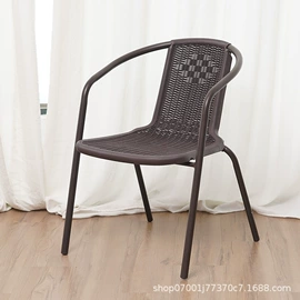 户外金属桌椅;遮阳/太阳伞;餐桌