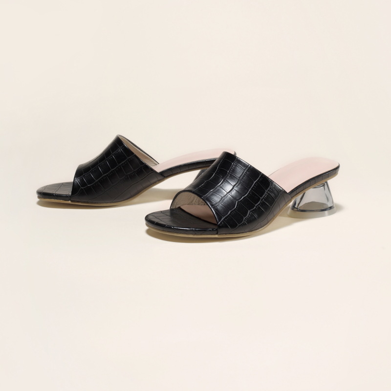 Crystal-heeled sandals Clear and stone-patterned square midheel slippers_voghion.com