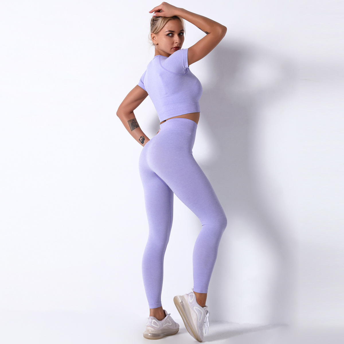 seamless knitted short-sleeved trousers yoga suit  NSNS11048