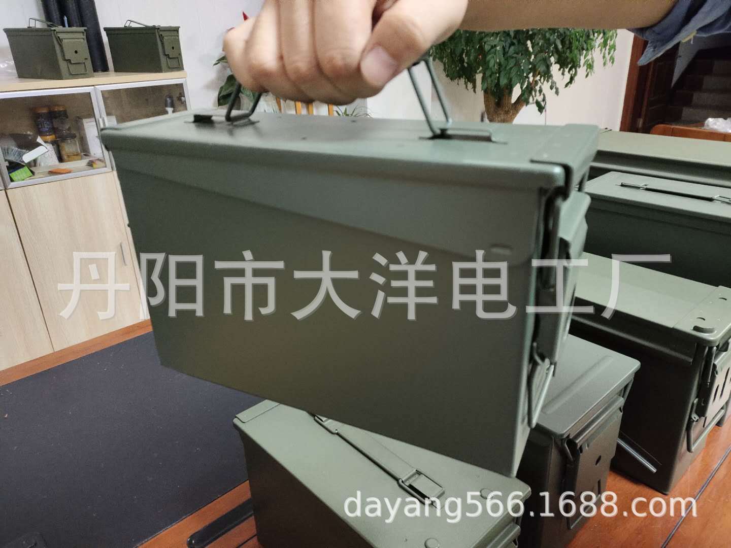 厂家金属工具箱子弹箱子弹盒大中小号工具防水绿色锂电池防爆箱-阿里巴巴