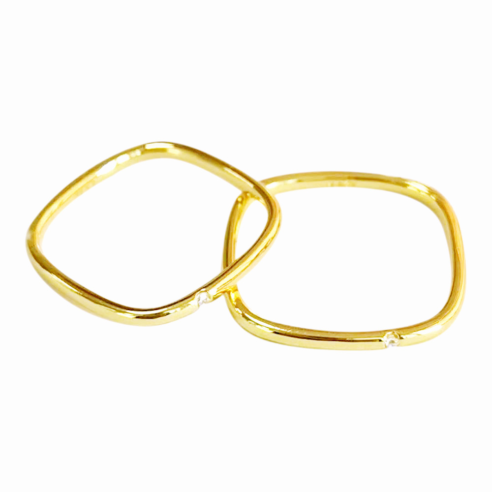 Titan Stahl Gold Kleine Quadratische Ring Geschenk Beliebt Schmuck Titan Stahl Quadratische Ring display picture 11