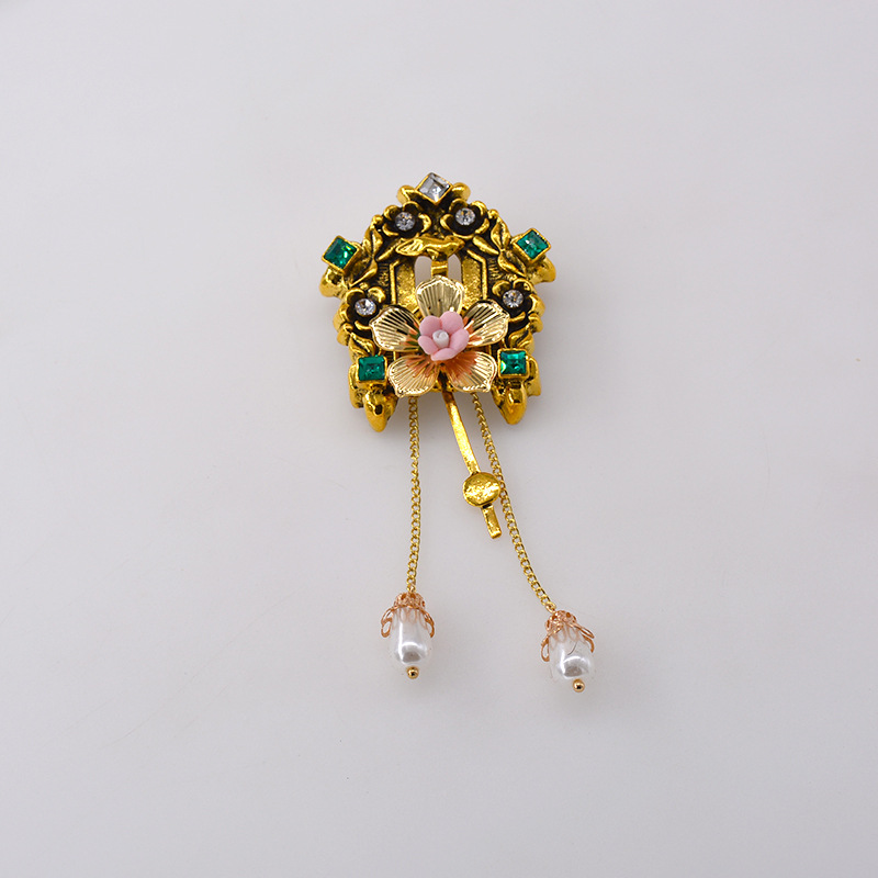 Fashion Personality Tassel Flower Palace  Vintage Brooch Wholesale display picture 2