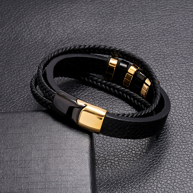 Fashion two-color stainless steel magnet buckle menu0027s leather bracelet simple bracelet