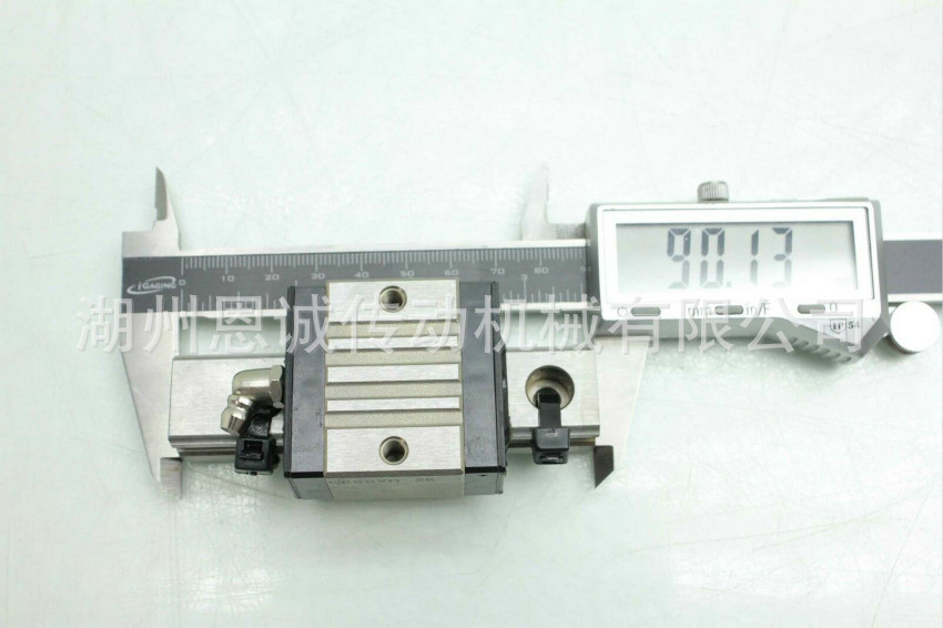 SSVW SVW24 SVW28 SVW33 SVWT24 SVWT28 SVWT33直线导轨滑块