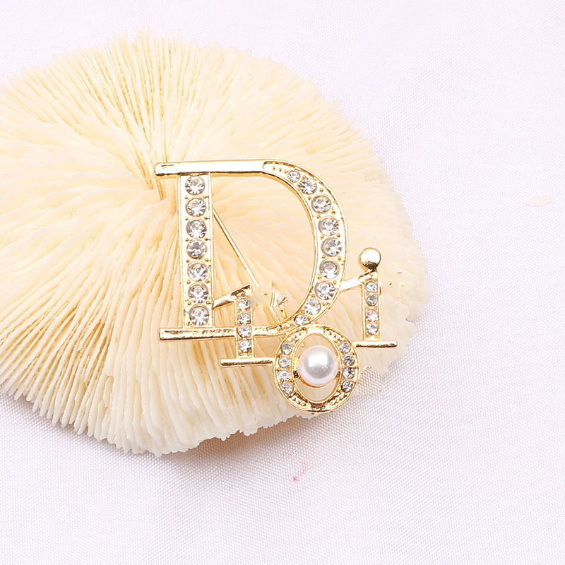 Korean Style Jewelry, Creative D Letter Diamond Pearl Brooch, High-end Crystal Women's Pin, Coat Jewelry Corsage