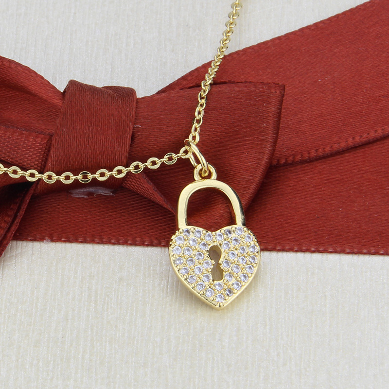 inlaid zirconium key diamond lock tag necklace