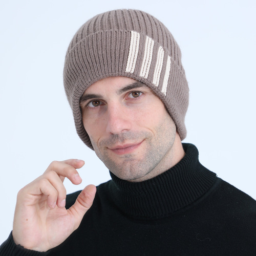 2020 Men's European and American New Warm Knitted Beanie Autumn and Winter Wool Yarn Warm Riding Ear Hat