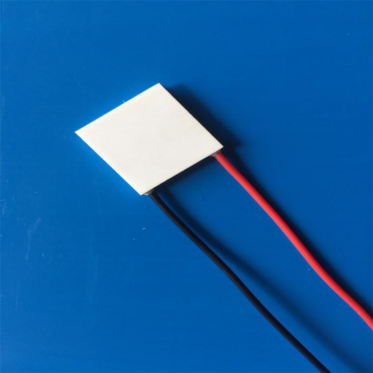 半导体制冷片30×30极速降温冷藏盒5V致冷器TEC17103挂脖便携风扇