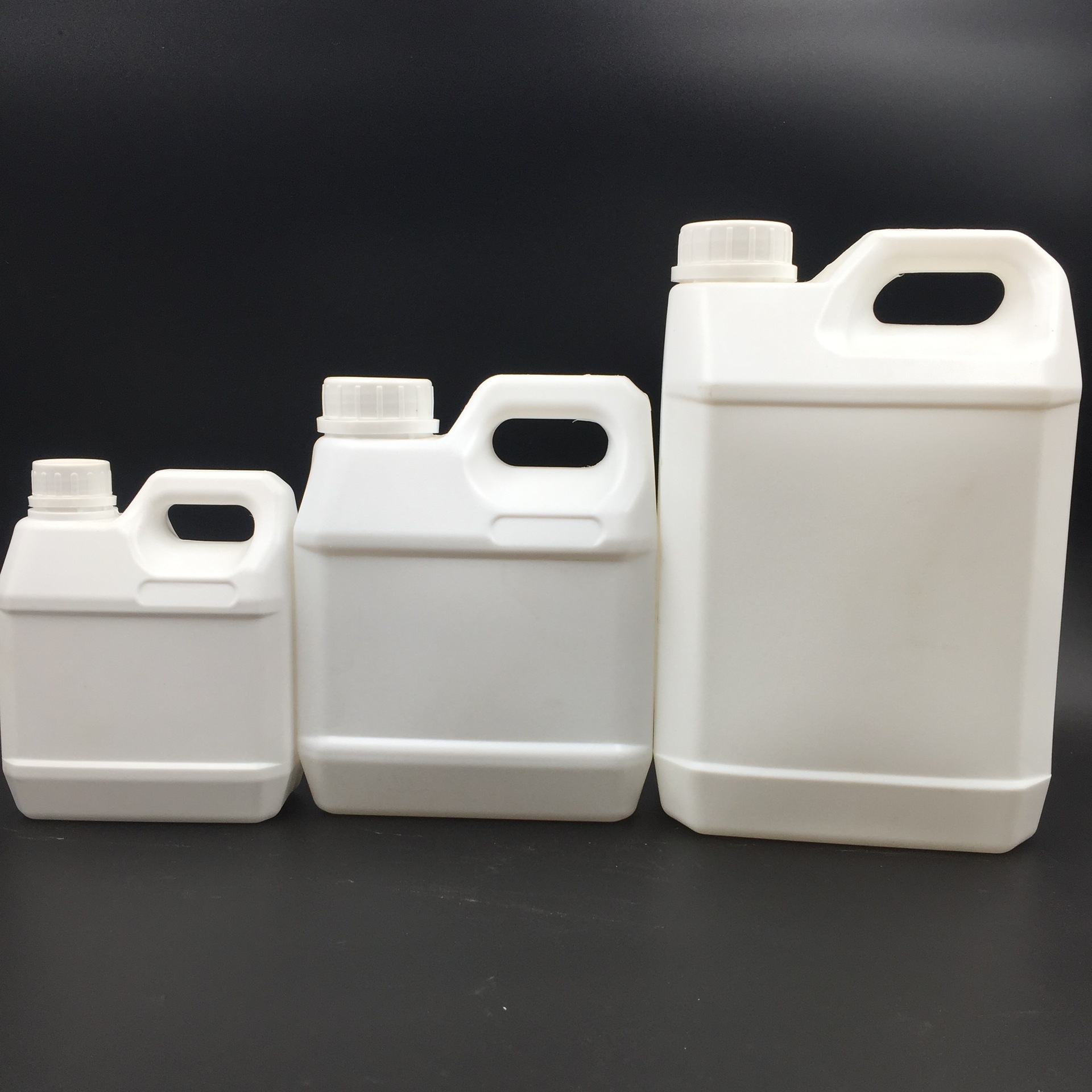 厂家化工包装方桶 家用肥料桶 液体酒水方桶1L塑料香精桶