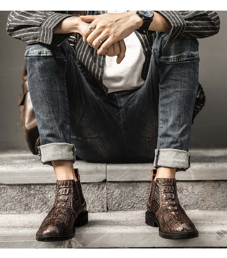 Autumn and winter warm crocodile pattern cowhide Martin boots