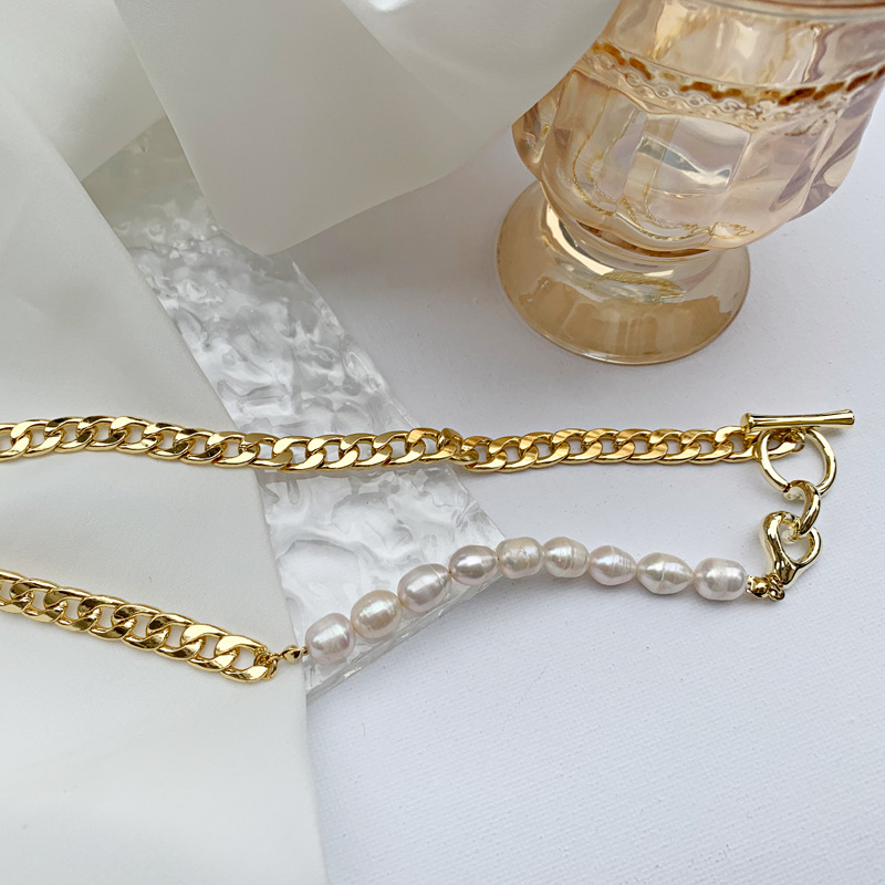 Natural Pearl Flat Chain Stitching Necklace European And American Clavicle Chain Short Necklace display picture 4