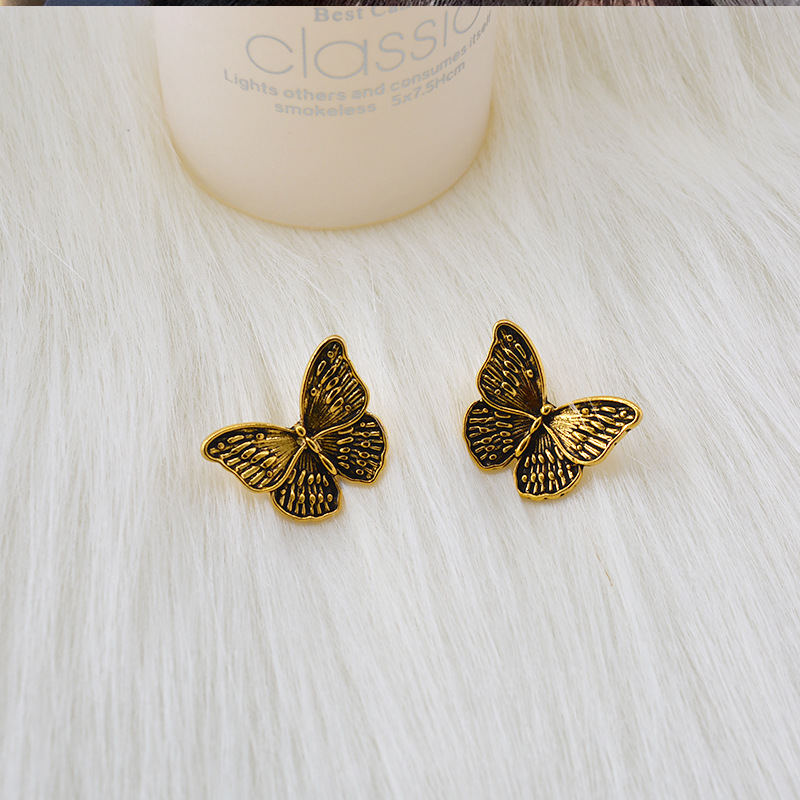 Trois-dimensions Bronze Rétro Conception Fleur Papillon Goth Boucles D'oreilles 925 Argent Aiguille Ins Style Cool En Difficulté Boucles D'oreilles display picture 9