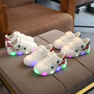 2019春季新款亮灯儿童板鞋LED带灯男女童休闲鞋发光鞋韩版运动鞋