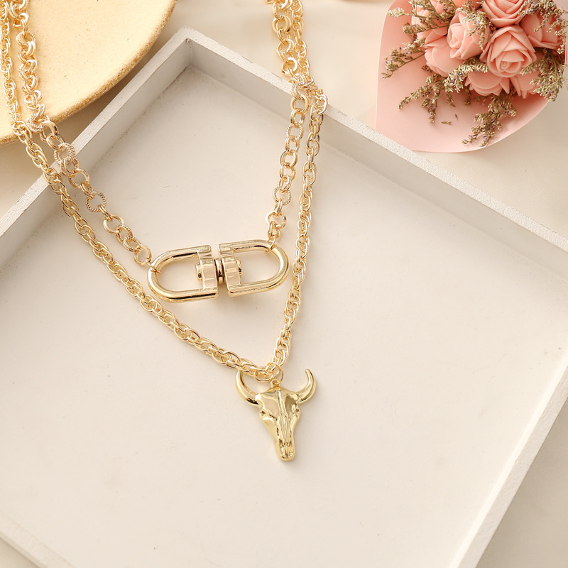 Geometric Buckle Bull Head Multi-layer Necklace display picture 12