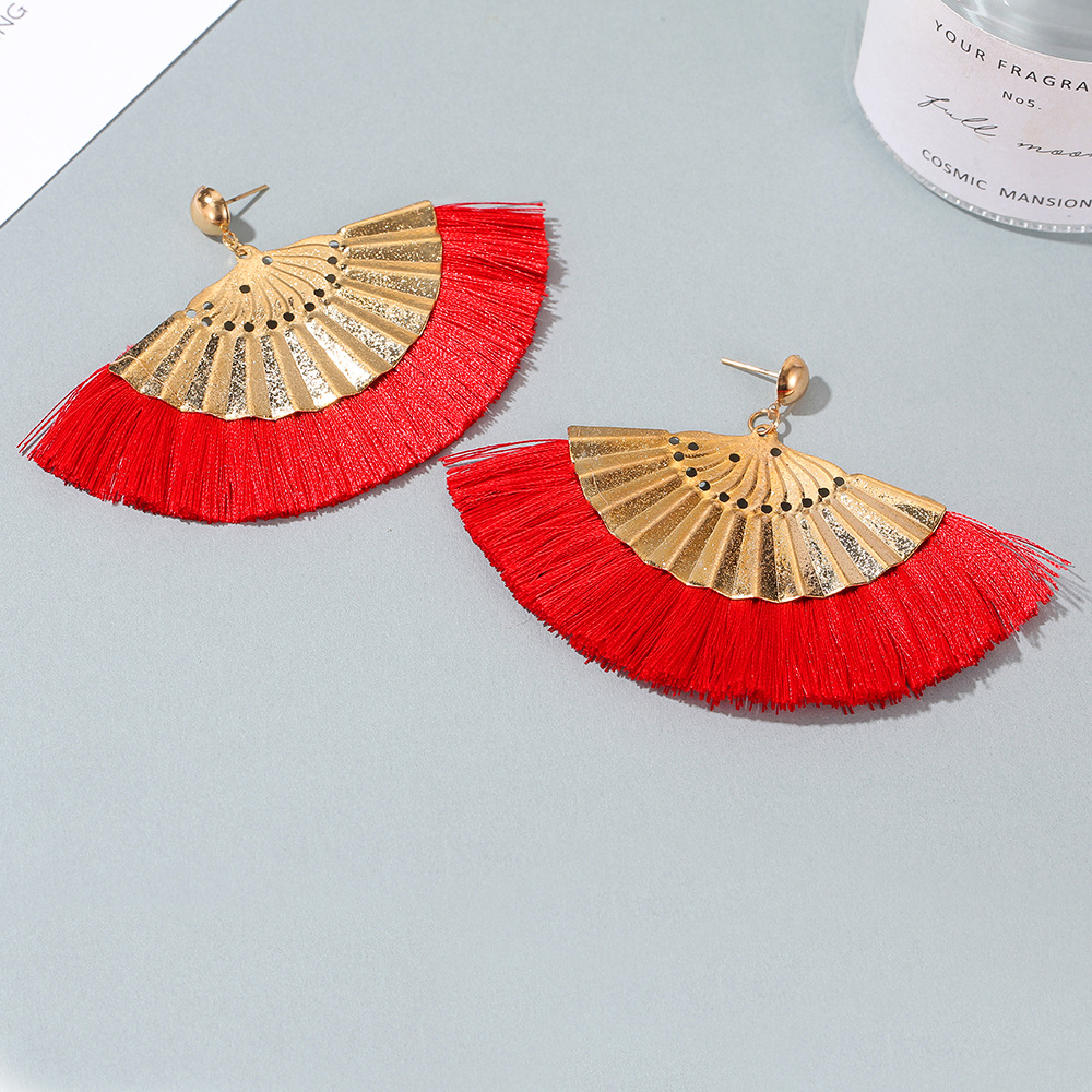 New Exaggerated Frosted Fan-shaped Bohemian Tassel Earrings Wholesale display picture 7
