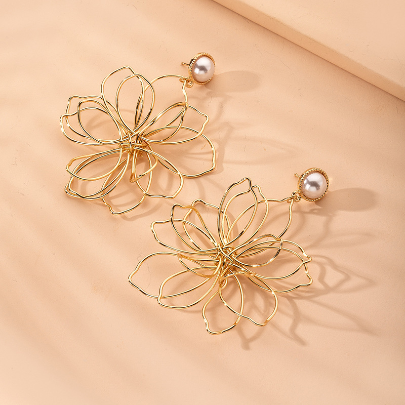 Women'S Gender Korea Creative Design Earrings Artificial Pearls Exaggerated Flower Earrings Wholesale Nihaojewelry
