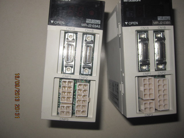 9成新伺服驱动器MR-J2-03B5