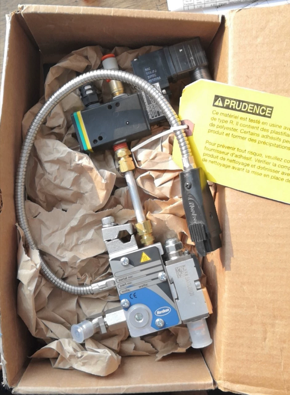 США Никсин? ? Пневматический пистолет-распылитель серии Blue? 8517791