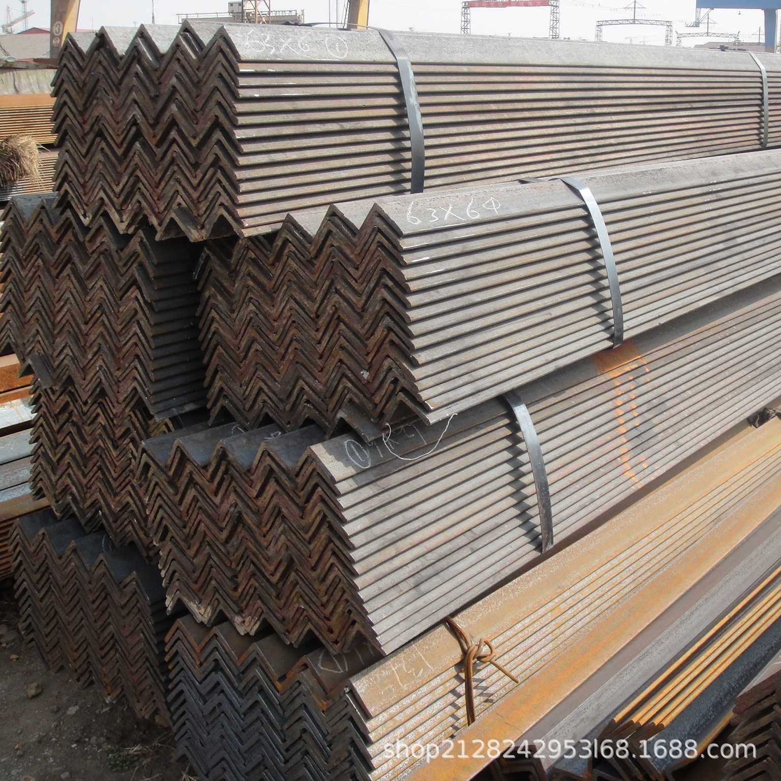 现货批发多种规格可加工等边角钢Q345D可冲孔粗加工角钢