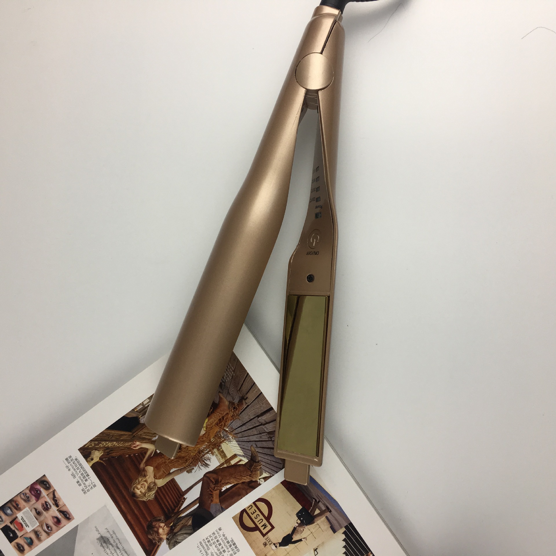 Hair Straightener Image 8
