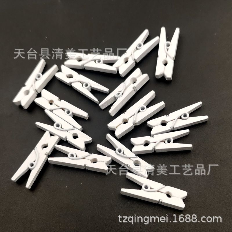 Clip de madera de 25mm Clip de madera blanco/plateado/colorido Clip de madera decorativa de madera de bricolaje 100 piezas en un paquete