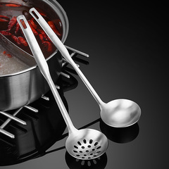 Stainless steel soup spoon hot pot spoon strainer long handle thick rice spoon kitchen home use two-piece set