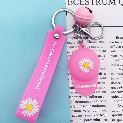 Soft Rubber Rope Daisy Hat Keychain Cartoon Baseball Cap Shape Bag Hanger Cute Shoes Clothes Accessory