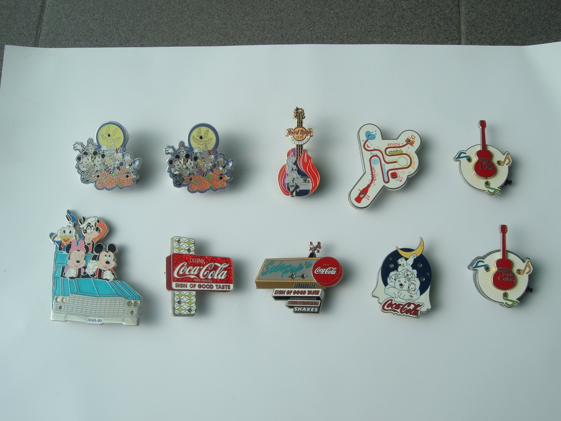 DSCF2986迪斯尼仿法郎徽章