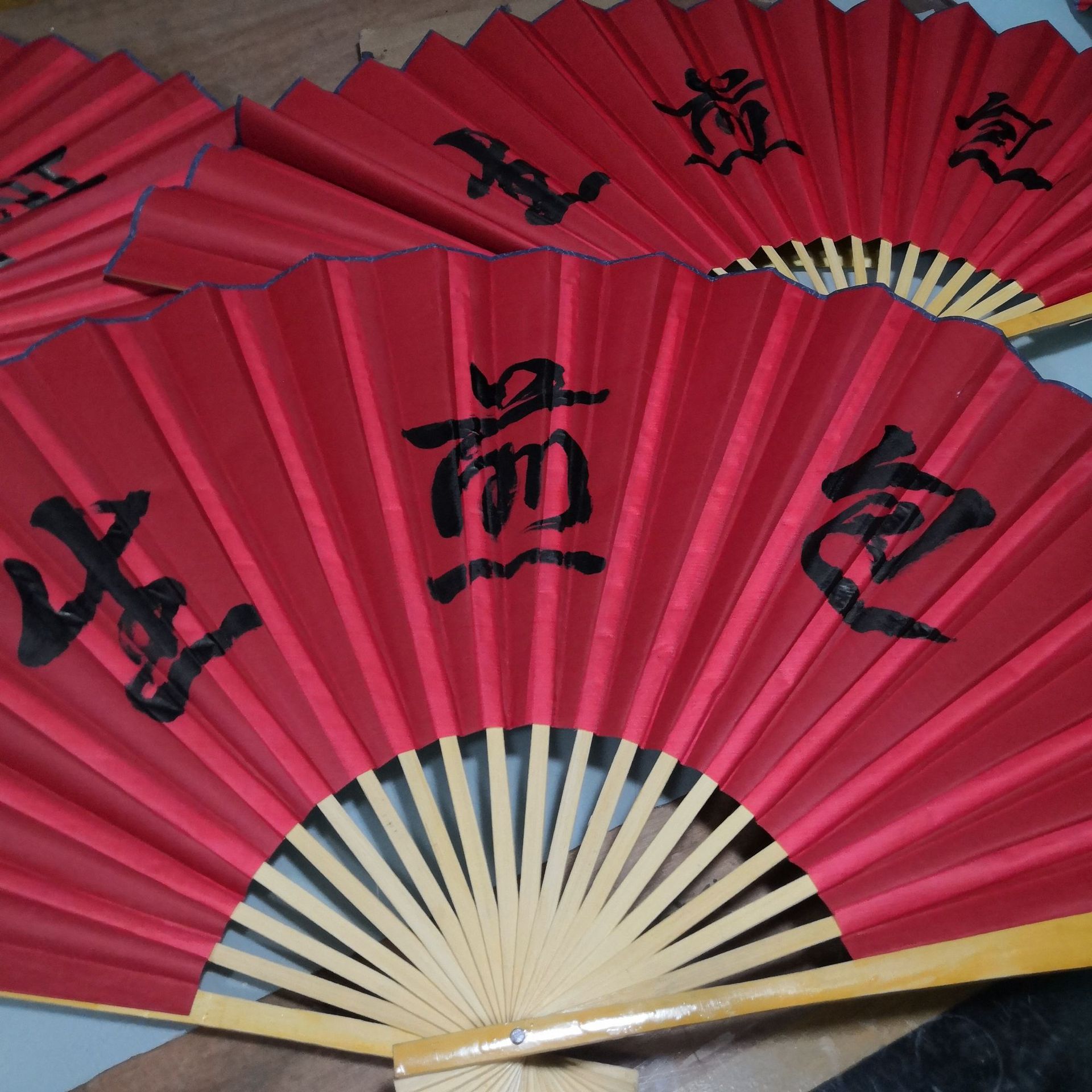 大扇子客厅纯色挂扇 婚庆装饰 DIY书法绘画大扇子 绢布工艺壁扇-阿里巴巴