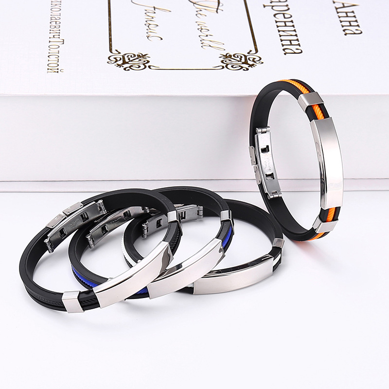 Fashion Solid Color Titanium Steel Polishing Bangle 1 Piece display picture 1