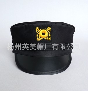 �L�����l�Ɍ�����ñ�Ӻ�ɫ���Lˮ�ֺ�܊ñ��