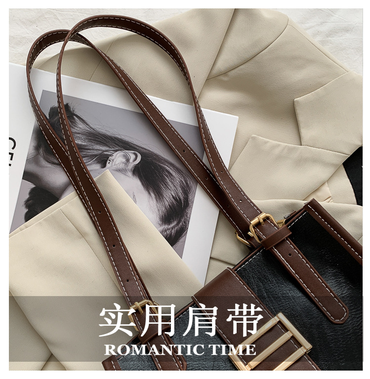 Autumn Small Square Retro Fashion One-shoulder Messenger Bag display picture 23