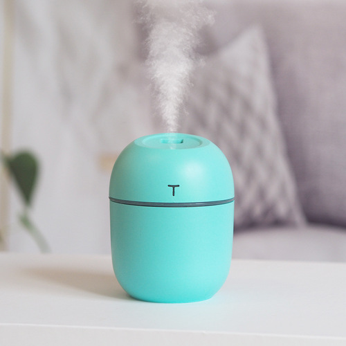 Cross-border wholesale small mini desktop USB humidifier atomizer home car hydration device night light logo definition