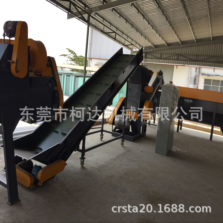 供应PET矿泉水瓶破碎清洗回收设备