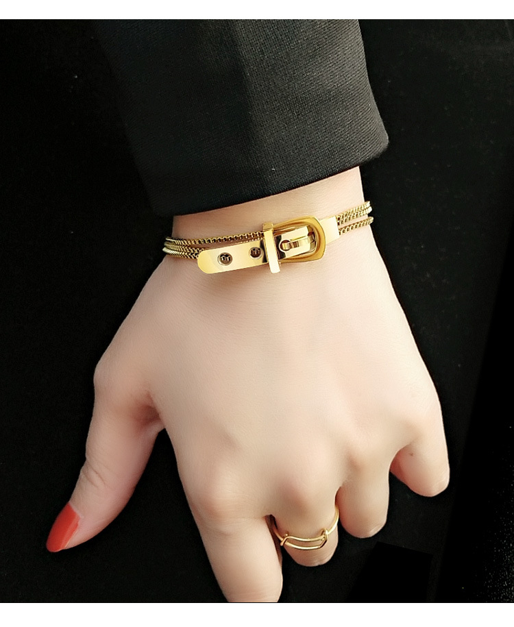 Europäische Und Amerikanische Mode Uhr Gürtels Chnalle Drei Schicht Ige Reis Perlen Box Kette Armband Weibliche Titan Stahl 18k Gold Hand Verzierungen E095 display picture 2