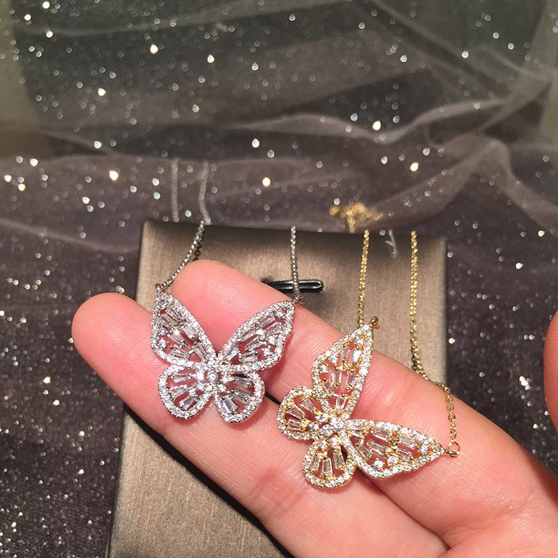 Hollow Butterfly Micro Inlaid Zircon Super Fairy Three-dimensional Butterfly Clavicle Chain Necklace Wholesale Nihaojewelry display picture 1