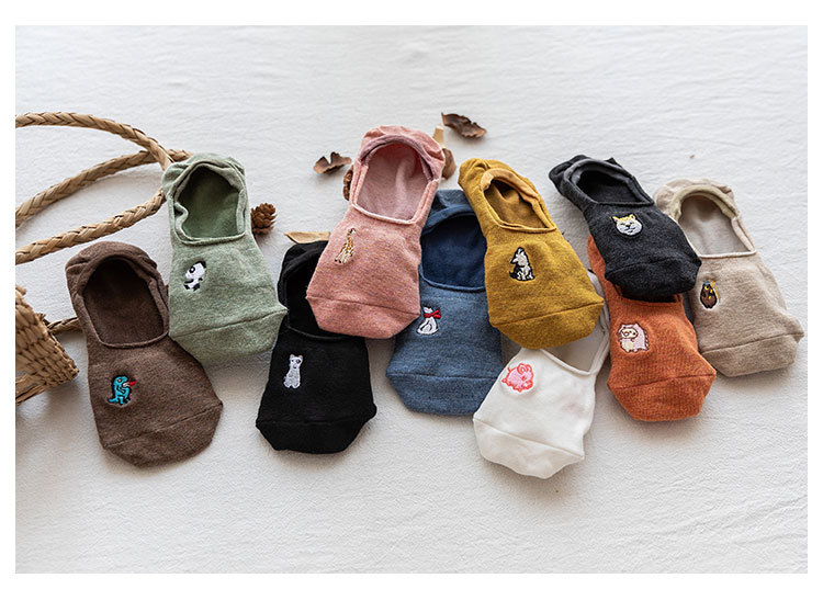 2020年春夏季新款浅口隐形船袜女卡通刺绣学院风短袜_07.