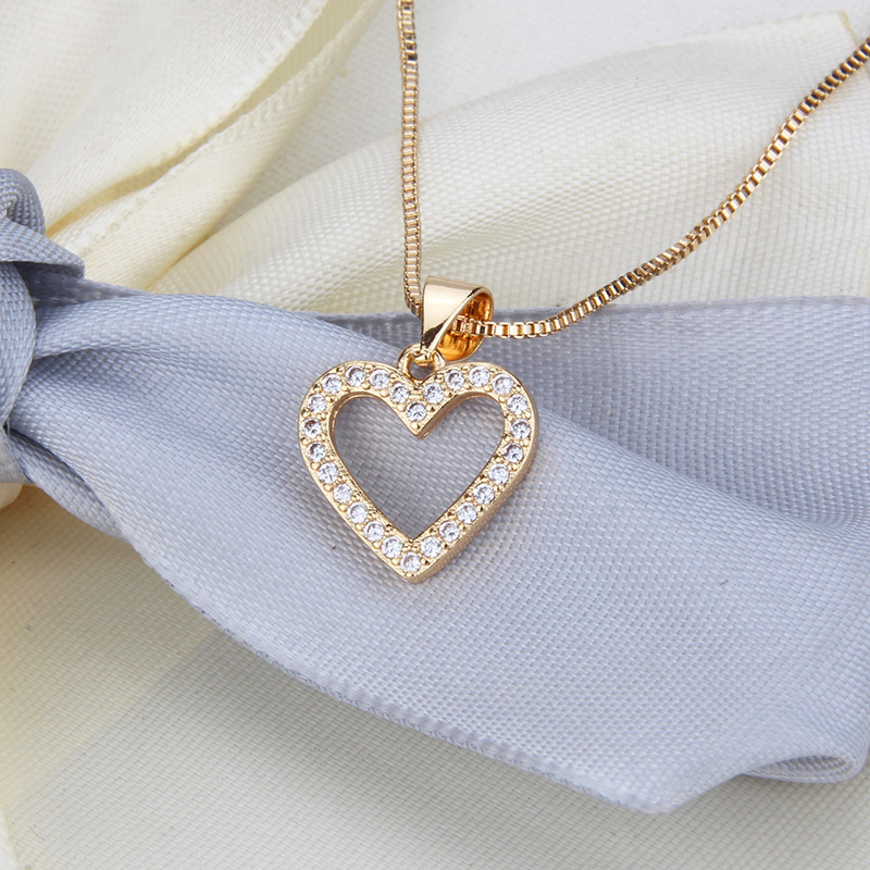 Heart-shaped Necklace Set Hot Sale New Gold-plated Zircon Stud Earrings Wholesale Nihaojewelry display picture 5