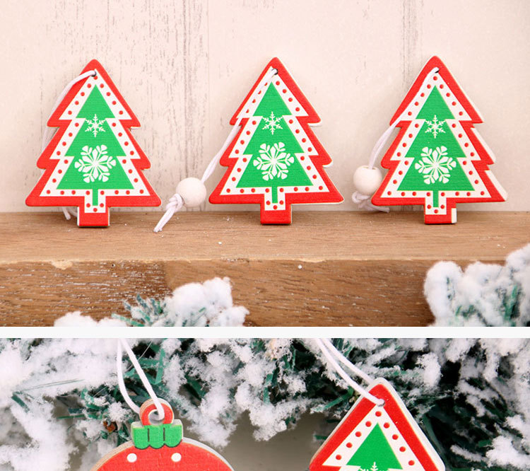 Hot Selling Fashion Christmas Ball Christmas Tree Wooden Pendant Painted Wholesale display picture 7