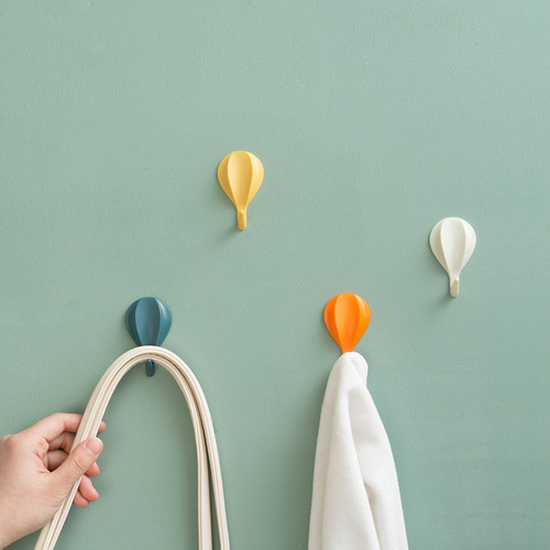 8 hot air balloon hooks, strong adhesive wall-mounted kitchen hooks, no need to punch holes, contrasting color adhesive hooks behind the door