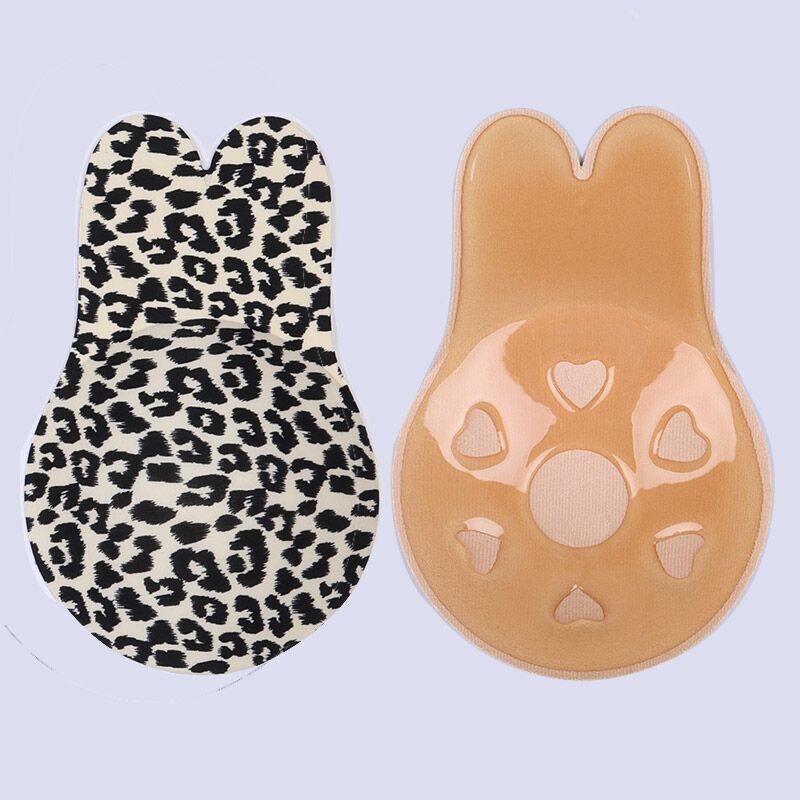 흑인과 백인 레오파드 무늬